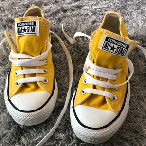 SOLD♥️Converse | Men | Size 5 | Yellow